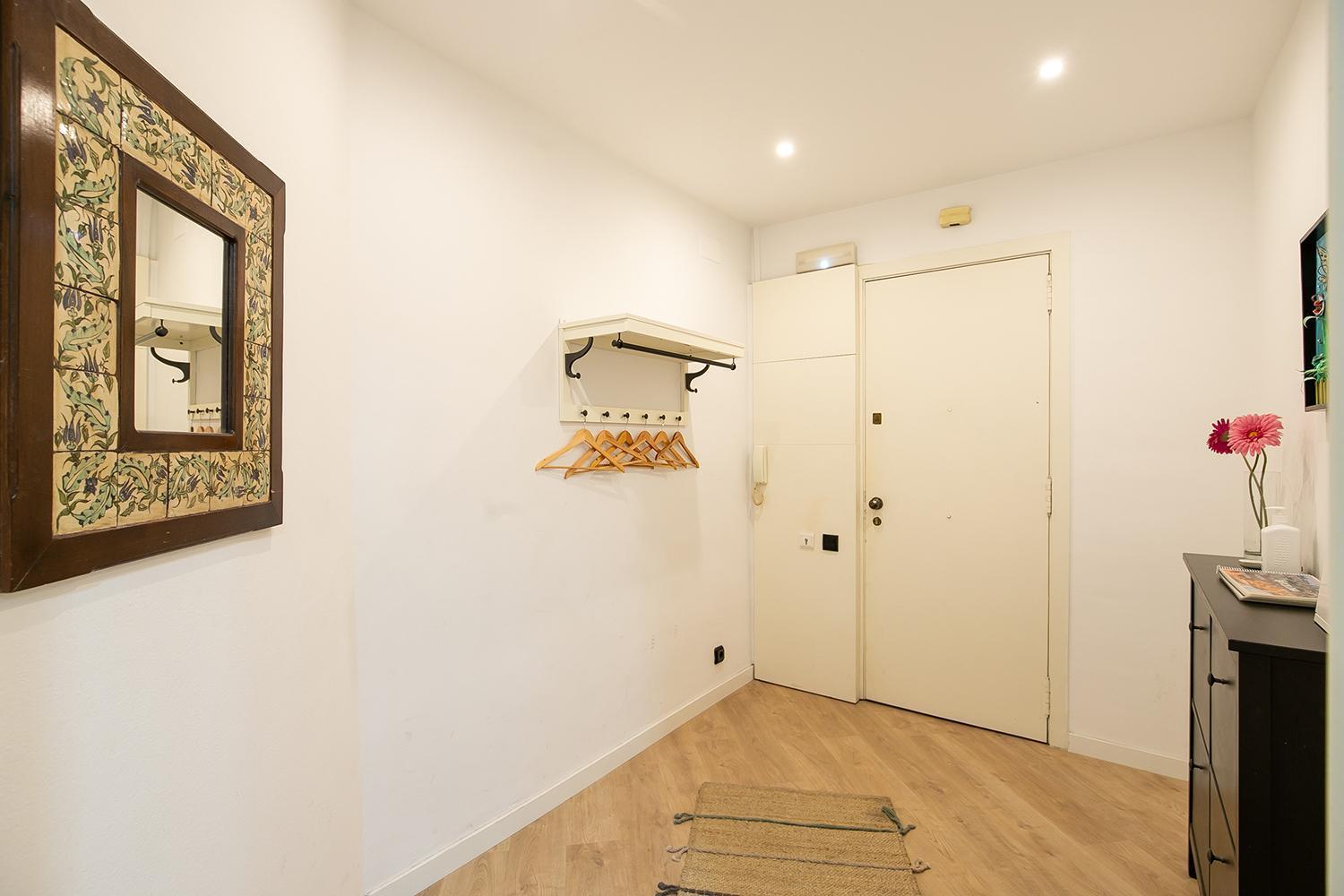 Beautiful Apartment With Terrace In バルセロナ エクステリア 写真